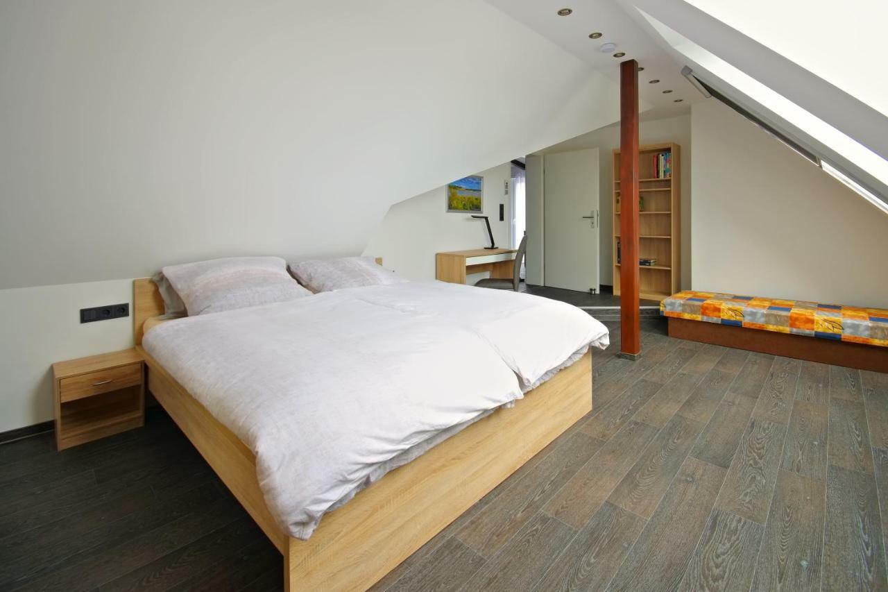Ferienwohnung Lausitzer Seenland Tom Гросрешен Экстерьер фото